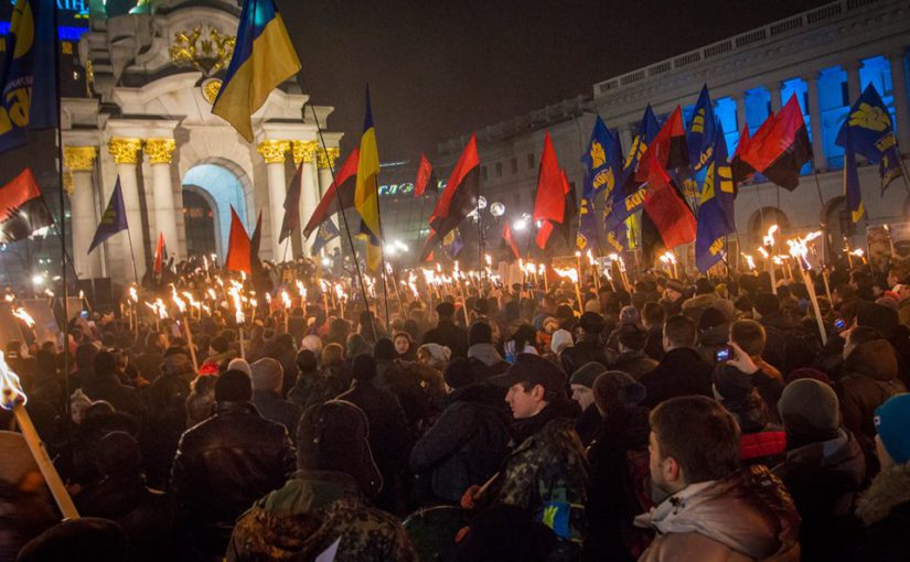 Біля стели. Віче на Майдані Незалежності